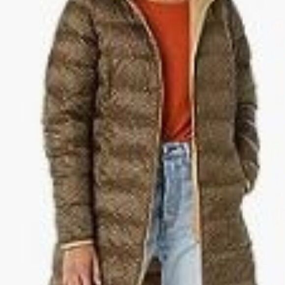 Amazon Essentials Women's Lightweight Water-Resistant Hooded Puffer Coat plus sz - Picture 2 of 5